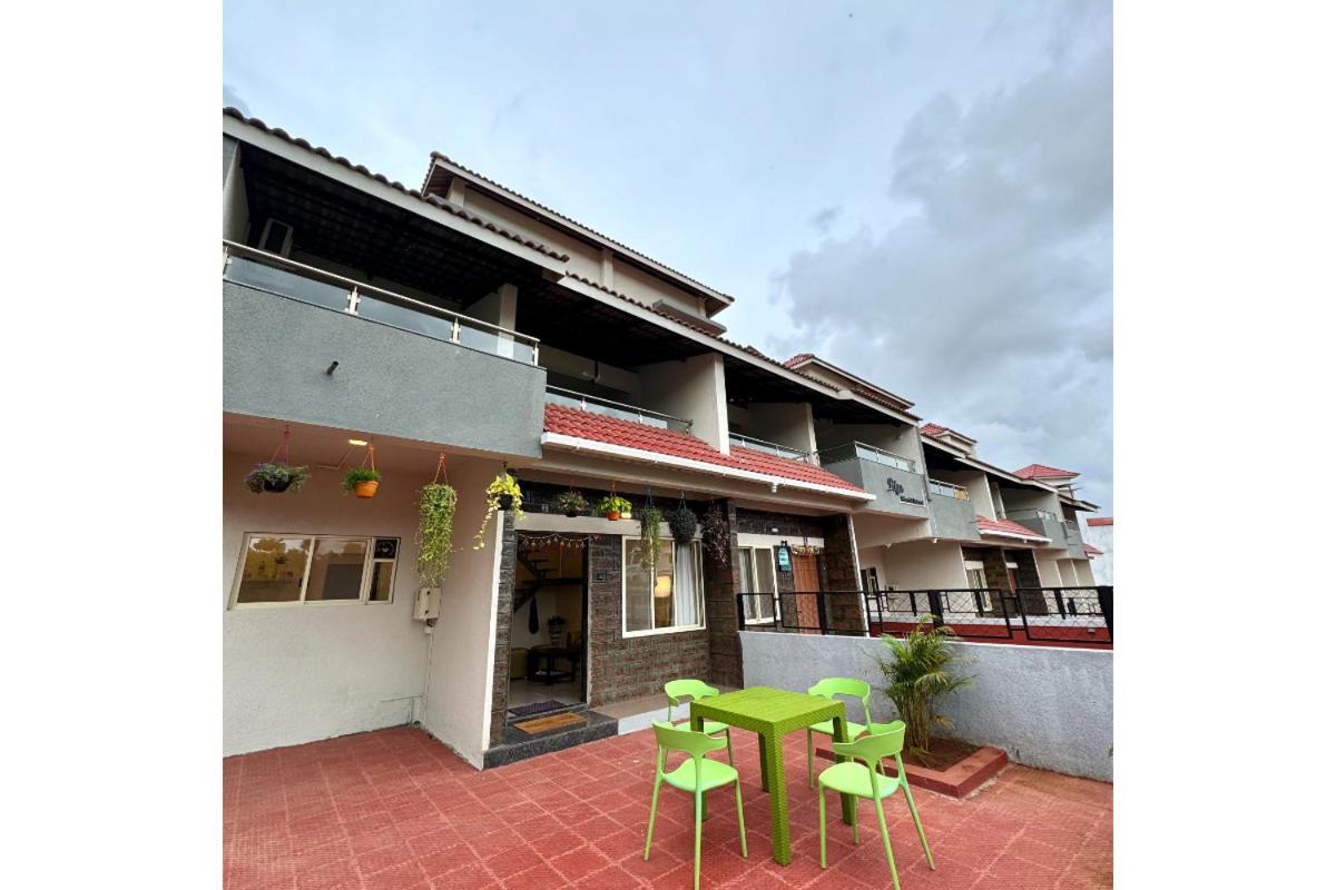 达波利萨德哈纳行政酒店 Dāpoli 外观 照片